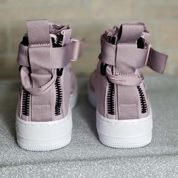 Nike Air Force 1 Mid - Picture 4 of 4